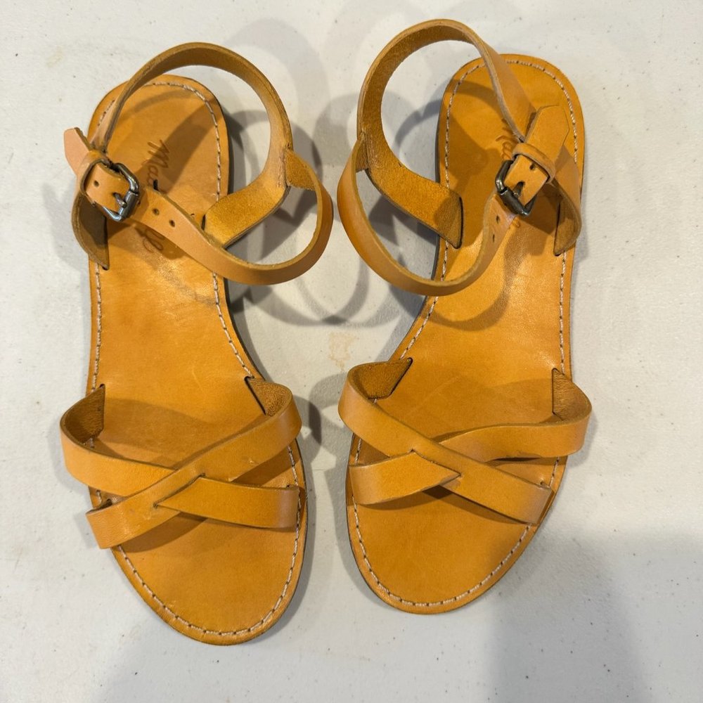 WOMEN'S LEATHER SANDALS